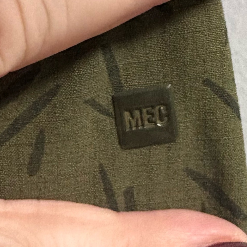 MEC Pants - Picture 6 of 9